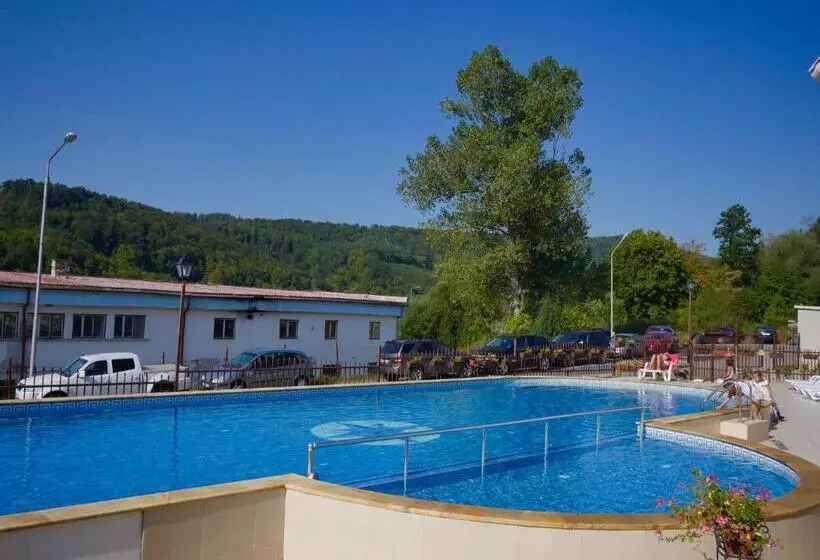 Tryavna Lake Hotel & Spa