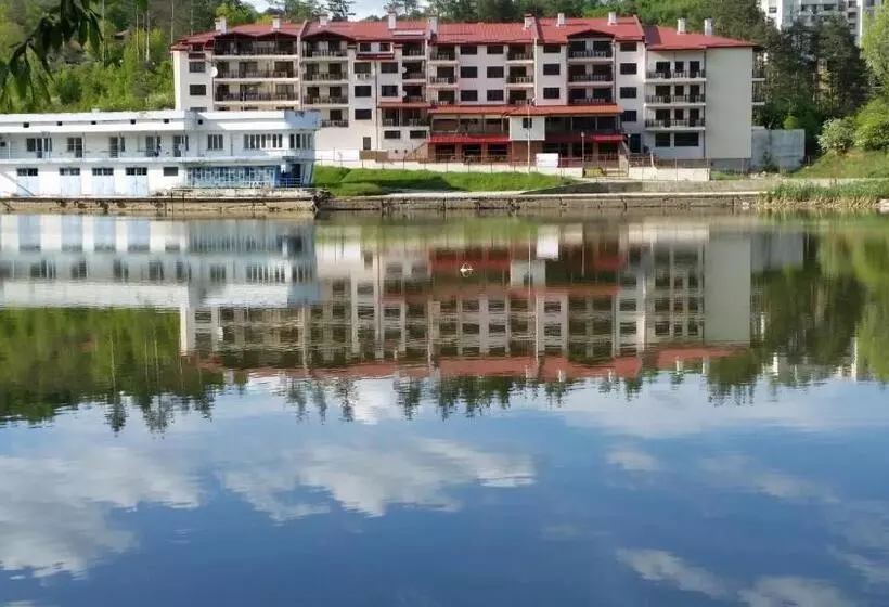 Tryavna Lake Hotel & Spa