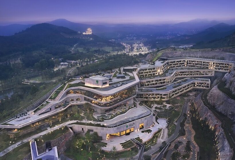 בית מלון כפרי Banyan Tree Nanjing Garden Expo