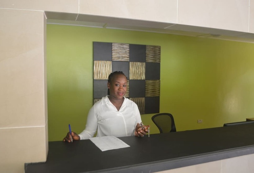 هتل Sindola Safari Lodge