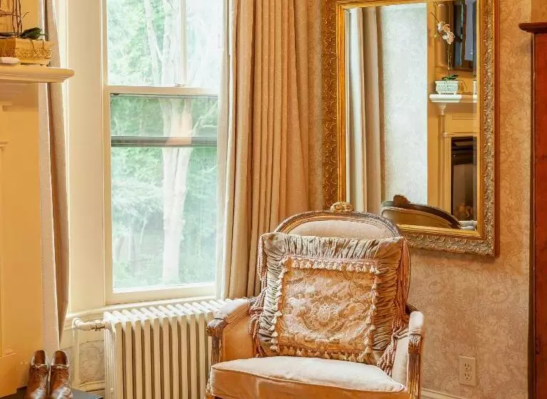 Aamiaismajoitus (B&B) Ivy Lodge