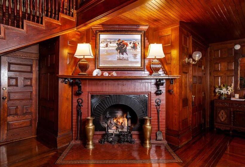 Bed and Breakfast Ivy Lodge