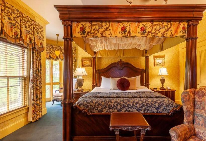 Bed and Breakfast Ivy Lodge