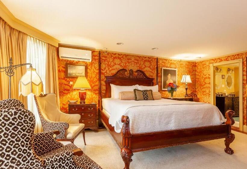 Bed and Breakfast Ivy Lodge