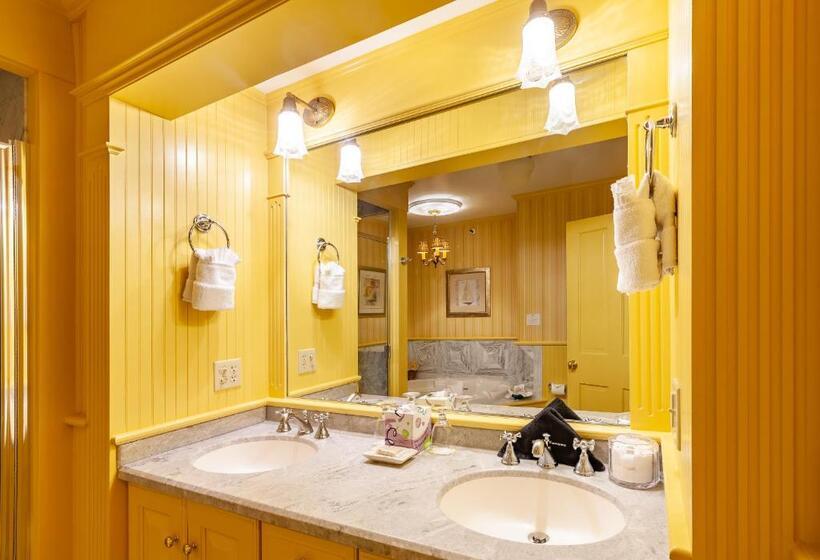 Bed and Breakfast Ivy Lodge