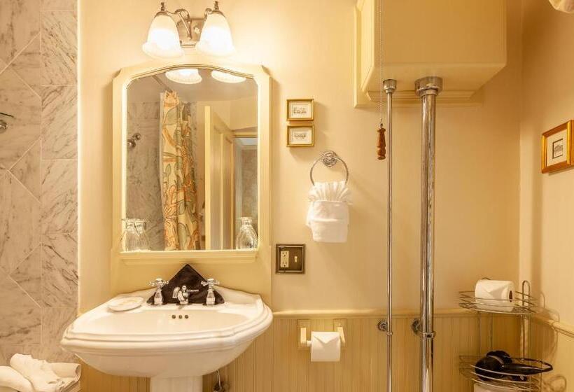 Bed and Breakfast Ivy Lodge