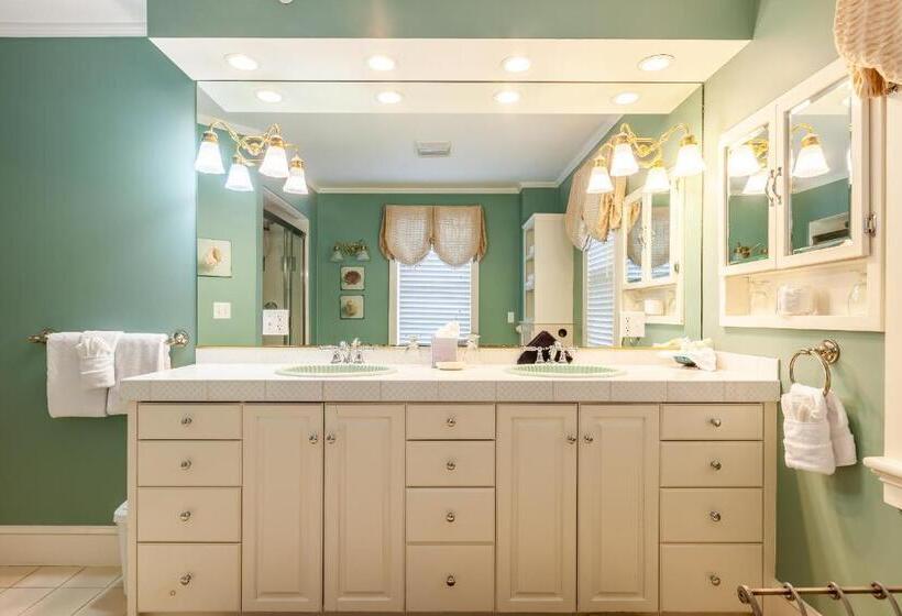 Bed and Breakfast Ivy Lodge