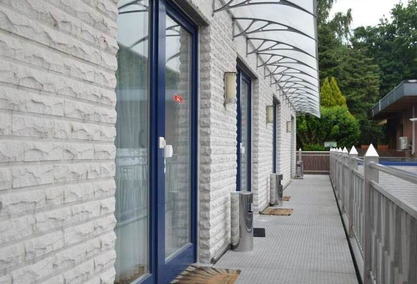 Отель B8 Voerde