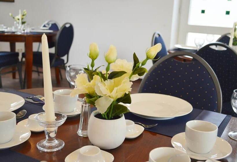 Отель B8 Voerde