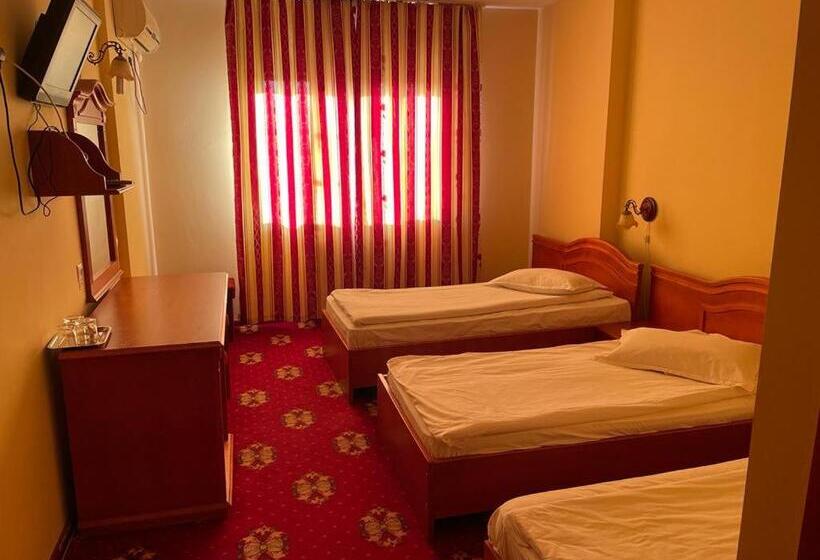 בית מלון כפרי Coral