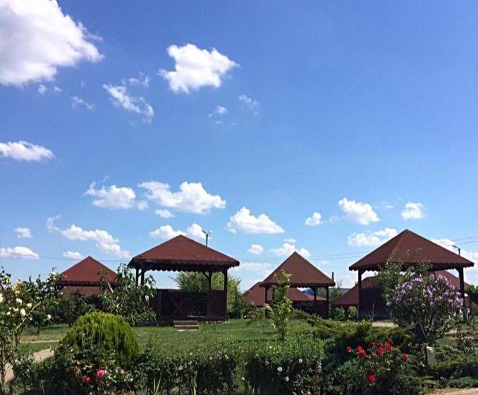 בית מלון כפרי Coral