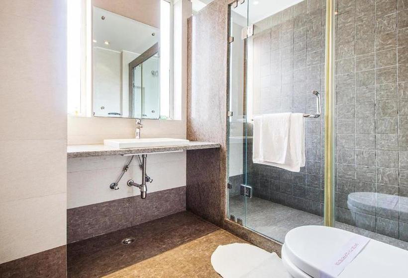 فندق Fab Raj Darbar Iffco