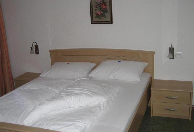 בית מלון כפרי Garni Kofler