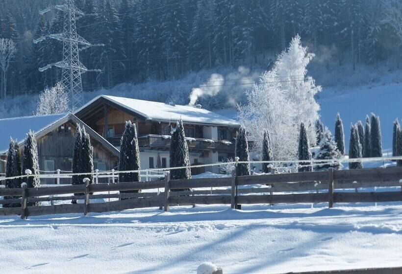 هتل Landgut Edelweiss