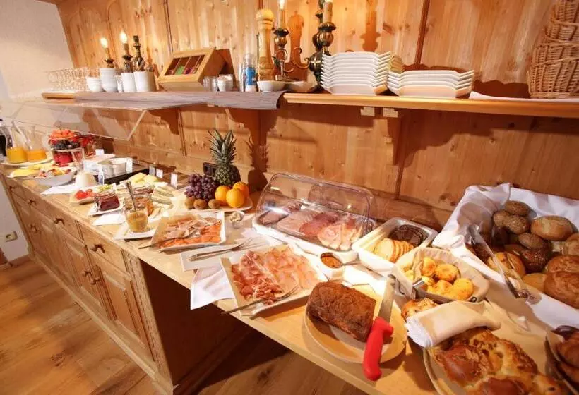 Hotel Strasser