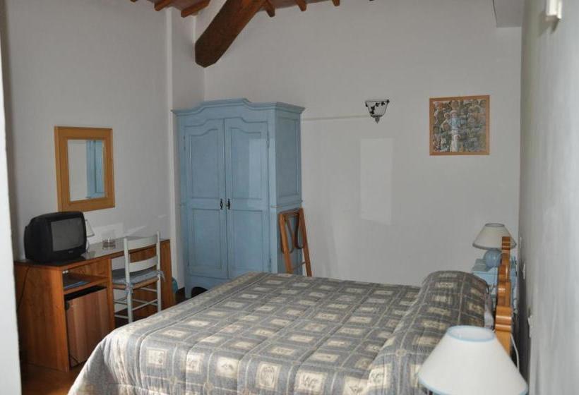 هتل Villa Acquafredda