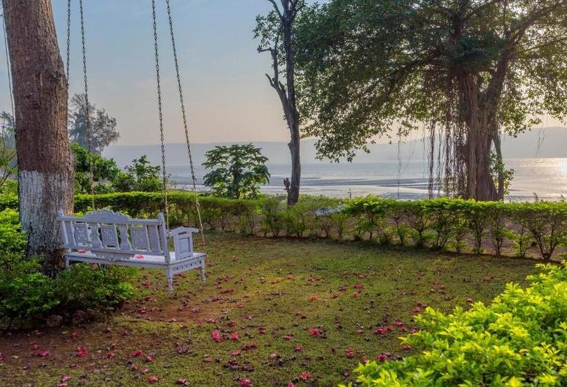 Saffronstays Little Paradise, Murud