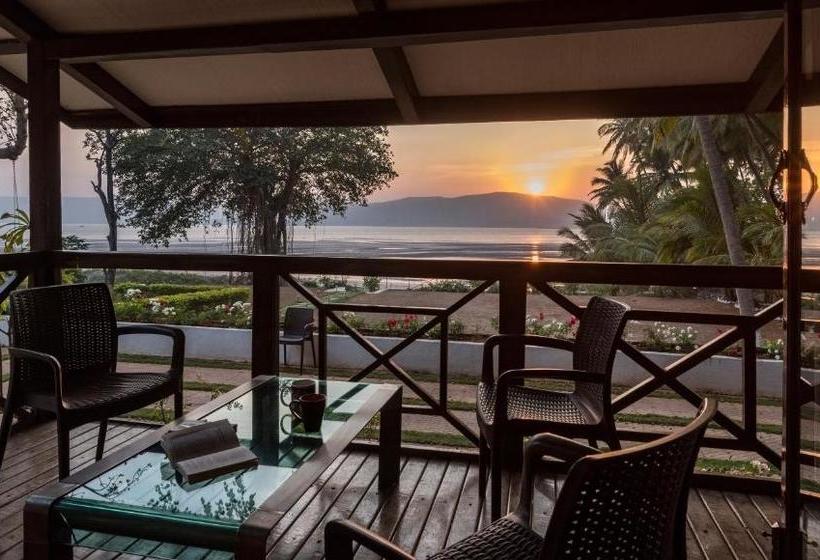 Saffronstays Little Paradise, Murud