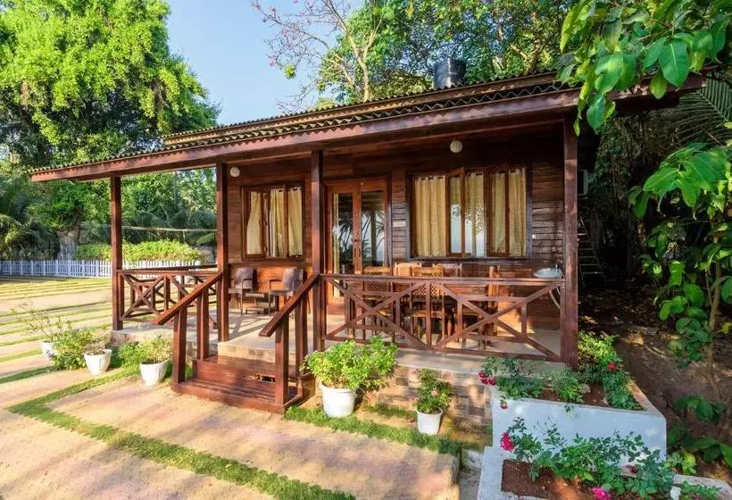 Saffronstays Little Paradise, Murud