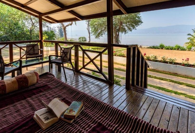 Saffronstays Little Paradise, Murud