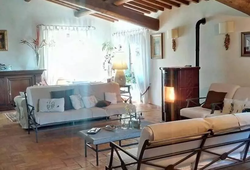 ベッドアンドブレックファースト Agriturismo Podere Pescara