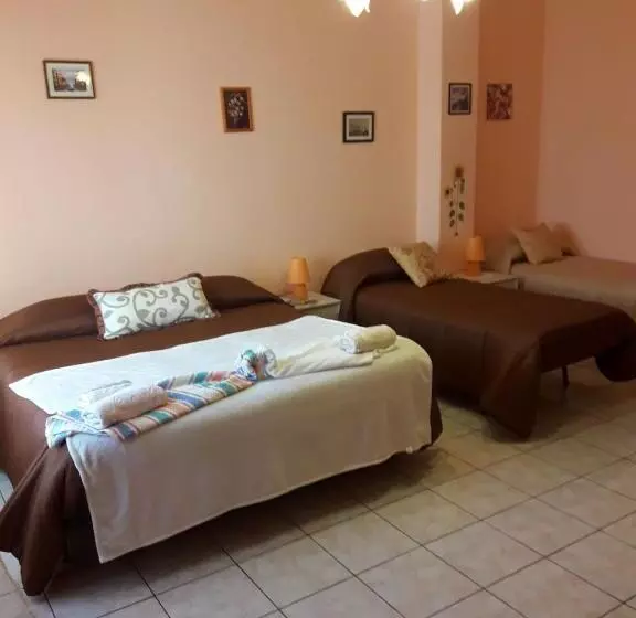 Aamiaismajoitus (B&B) Casa Holiday Sea Etna Di Enza