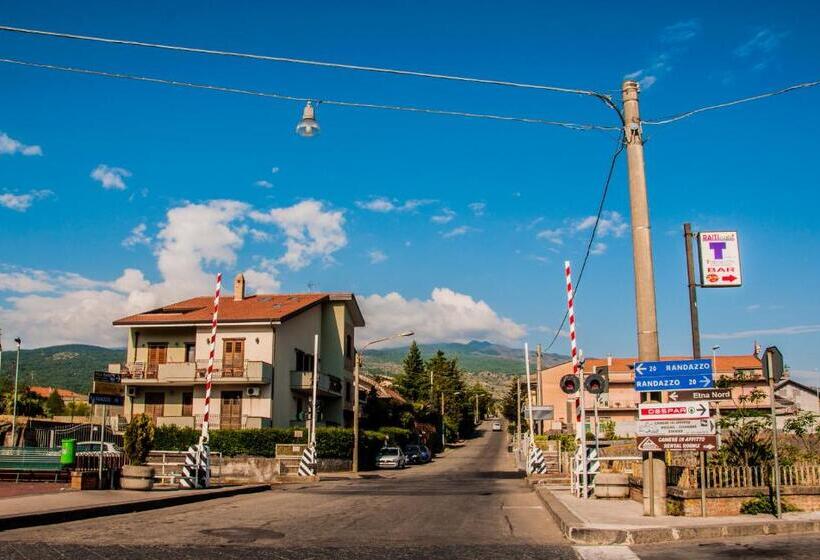 Bed and Breakfast Casa Holiday Sea Etna Di Enza