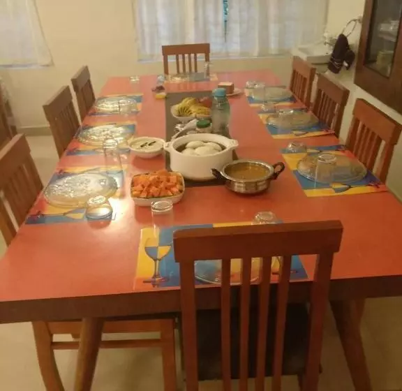 Aamiaismajoitus (B&B) Colonels Inn