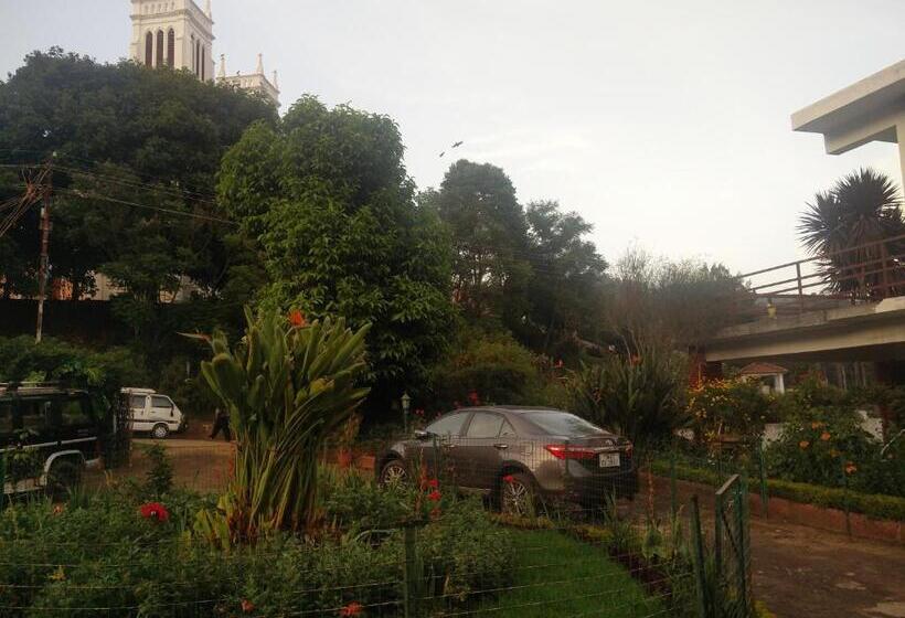 Nocleg ze śniadaniem Colonels Inn