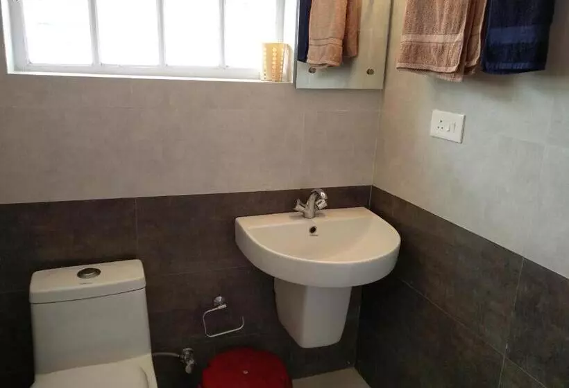 Aamiaismajoitus (B&B) Colonels Inn