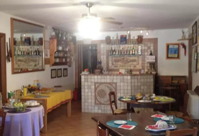 Aamiaismajoitus (B&B) La Culla Dei Castelli Romani