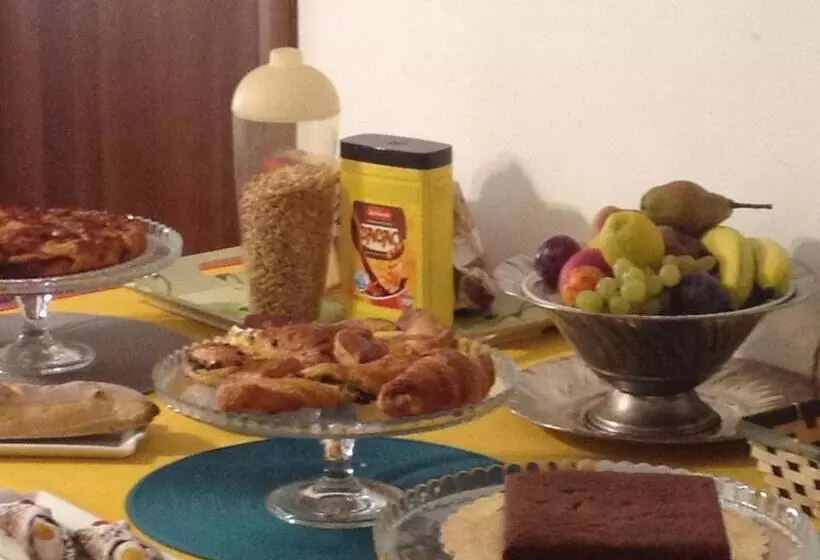 Aamiaismajoitus (B&B) La Culla Dei Castelli Romani