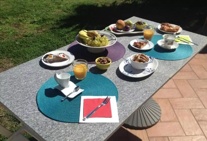 Aamiaismajoitus (B&B) La Culla Dei Castelli Romani