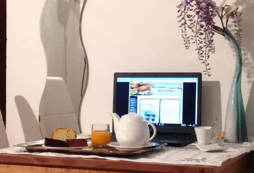 Aamiaismajoitus (B&B) La Culla Dei Castelli Romani