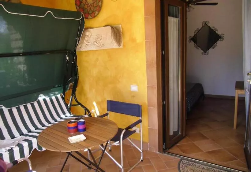 Aamiaismajoitus (B&B) La Culla Dei Castelli Romani