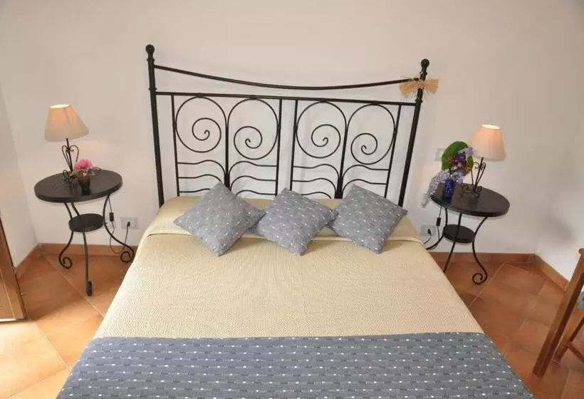 Aamiaismajoitus (B&B) La Culla Dei Castelli Romani