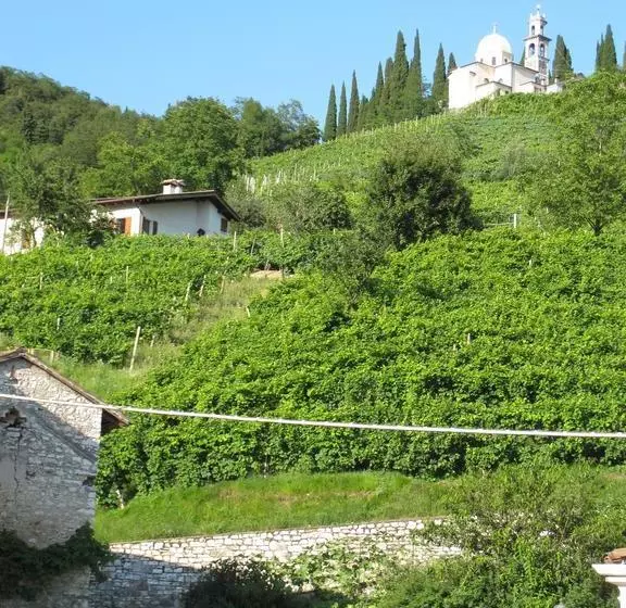 Aamiaismajoitus (B&B) Le Zitelle Di Ron