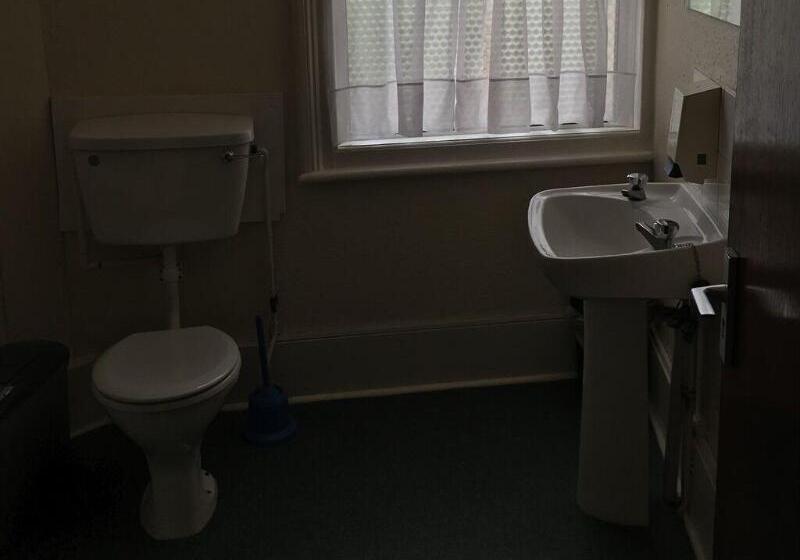 ベッドアンドブレックファースト The Bridge Inn