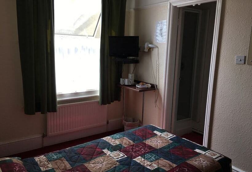 ベッドアンドブレックファースト The Bridge Inn