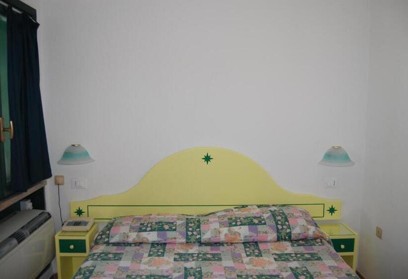 בית מלון כפרי Club Torre Capovento