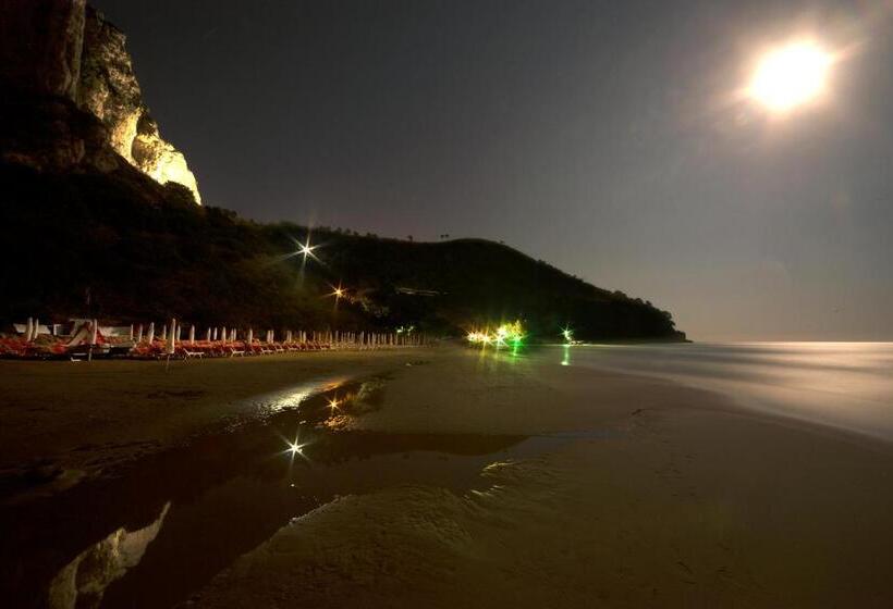 בית מלון כפרי Club Torre Capovento