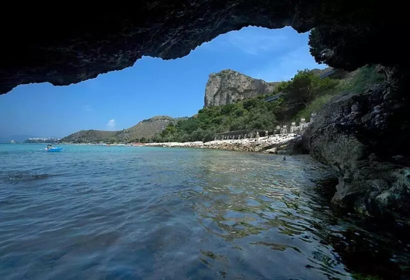 هتل Club Torre Capovento
