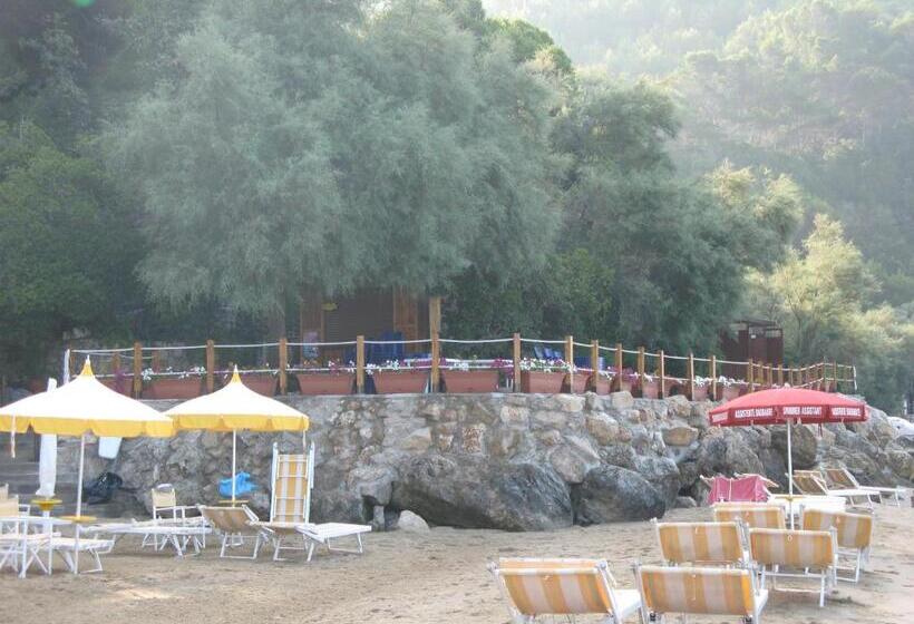 בית מלון כפרי Club Torre Capovento