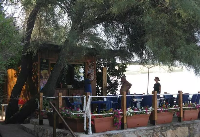 هتل Club Torre Capovento