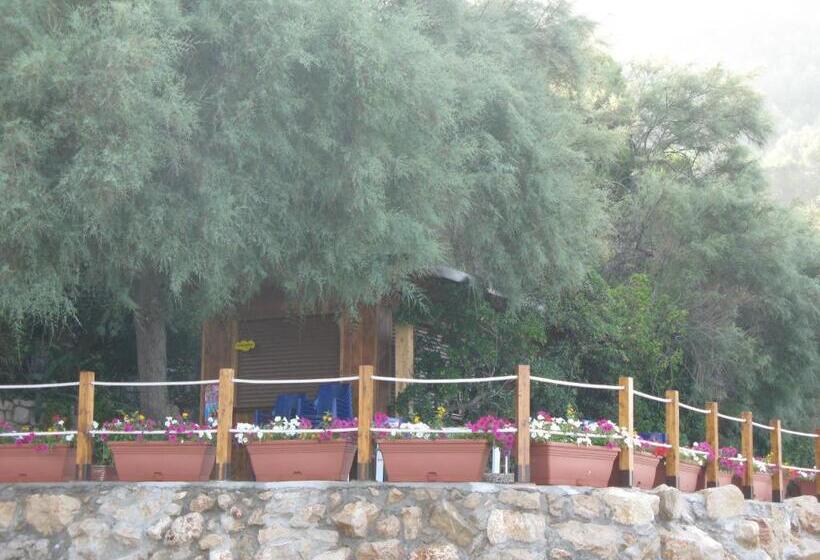 בית מלון כפרי Club Torre Capovento