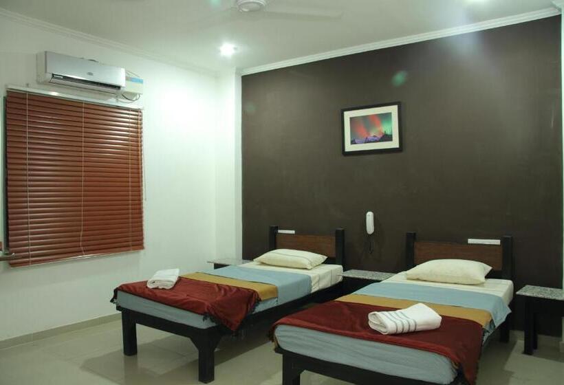 فندق Deccan Comforts