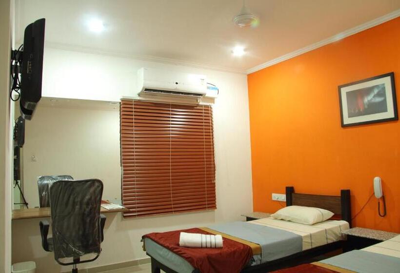 فندق Deccan Comforts