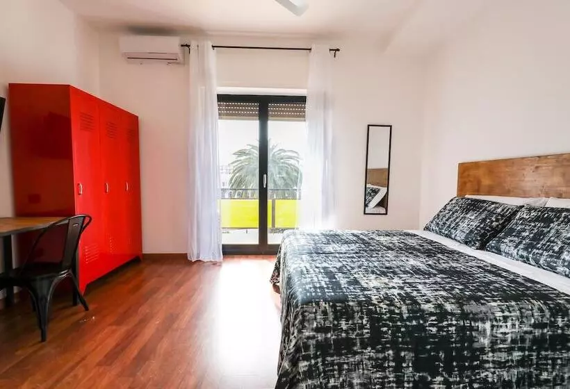 Travel B&b