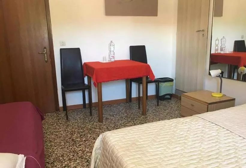 تختخواب و صبحانه Casa Ale