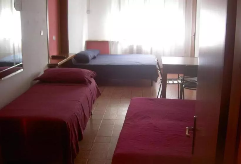 تختخواب و صبحانه Casa Ale